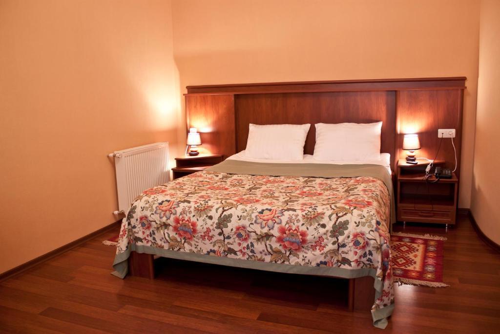 Astoria Hotel Tbilisi Rum bild