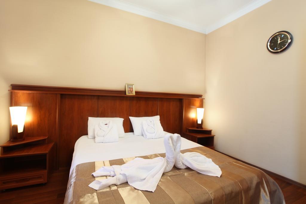 Astoria Hotel Tbilisi Exteriör bild